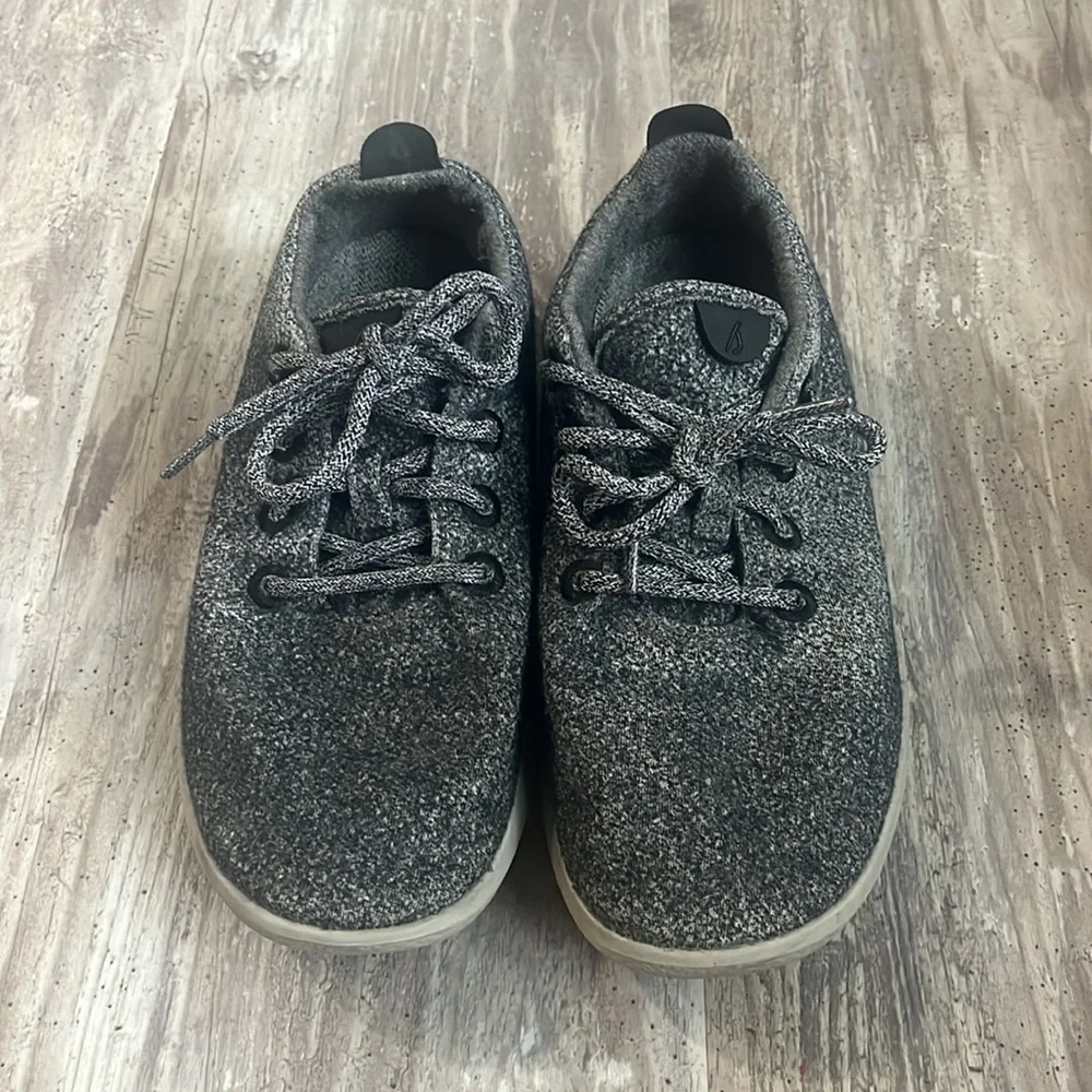 Allbirds Men’s Wool Runner Dark Grey Size 9